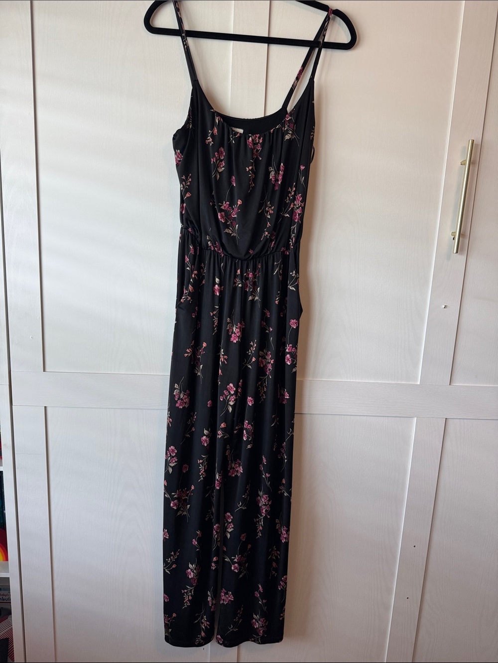 Black Floral Spaghetti-Strap jumpsuit - Pink Floral